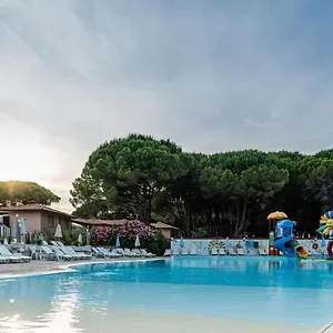 https://arcobaleno-village.it-tuscanyhotel.com